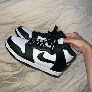 nike dunks high (panda) woman’s 8.5/8 (good condition with box)